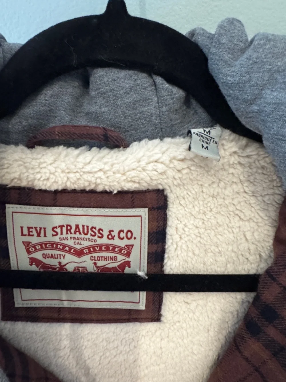NWT Levi's Rusty Brown Plaid Hooded Sherpa-Lined Shirt Jacket size M - Picture 3 of 4
